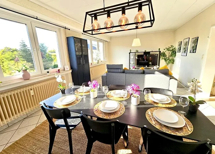 Apartment Chic Urban 2br With Parking- Bel4