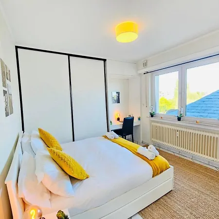 Lägenhet Chic Urban 2br With Parking- Bel4